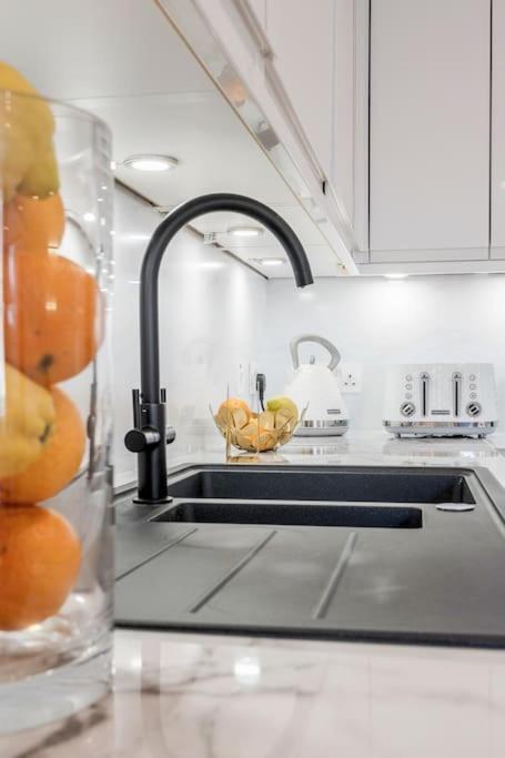 House 10 Mins To Tower Bridge Hot Tub & Parking Villa London Luaran gambar