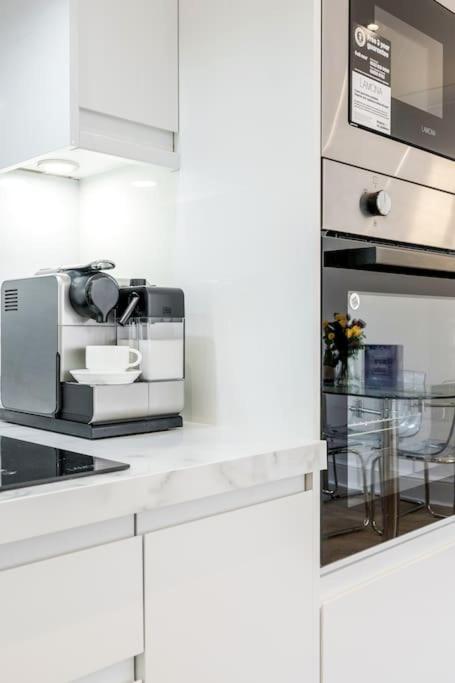 House 10 Mins To Tower Bridge Hot Tub & Parking Villa London Luaran gambar